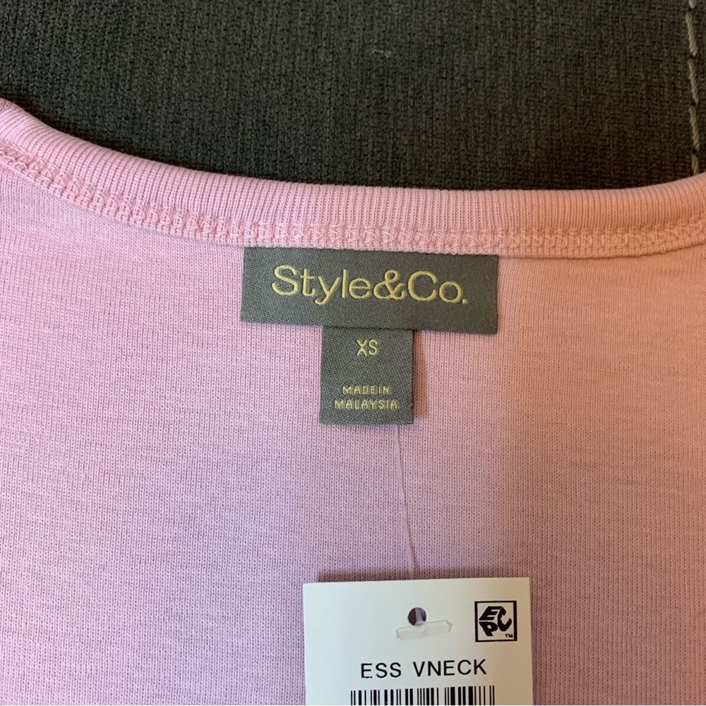 Style & Co Women’s V-Neck Lilac Xsmall Top - Picture 4 of 4